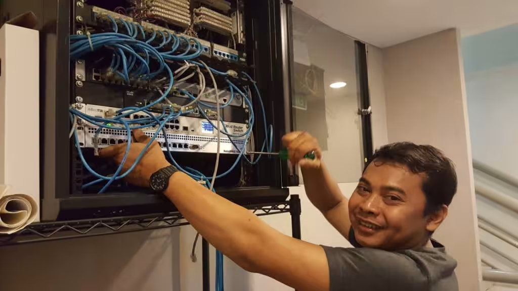 Panduan Lengkap Instalasi dan Konfigurasi Jaringan Komputer untuk Koneksi LAN yang Andal